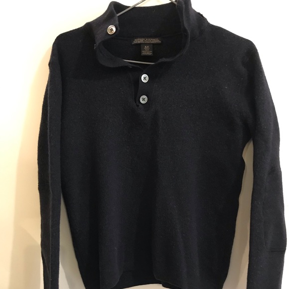 Beautiful Fine Merino Italian wool sweater - Picture 4 of 4